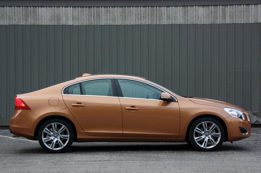  Volvo S60 2010 года  (фото 145 из 226)